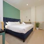 Pensionat Proja Housing Romagnosi20 4*