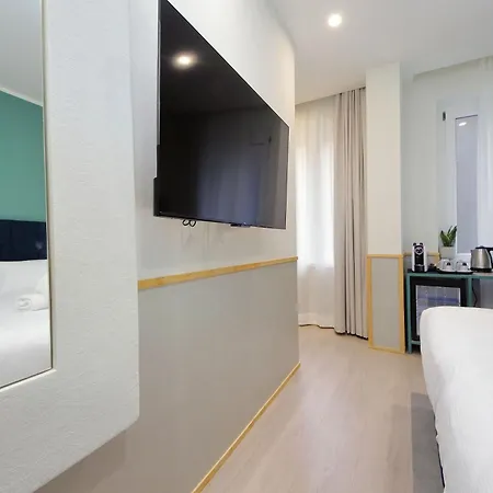 게스트하우스 Proja Housing Romagnosi20 4*
