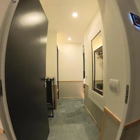 Romagnosi 20 بيت ضيافة 4*