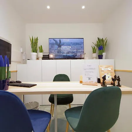 Romagnosi 20 4* روما