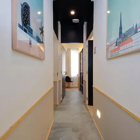 Romagnosi 20 Konukevi 4*